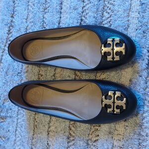 Tory Burch Black Leather Flats - size 7